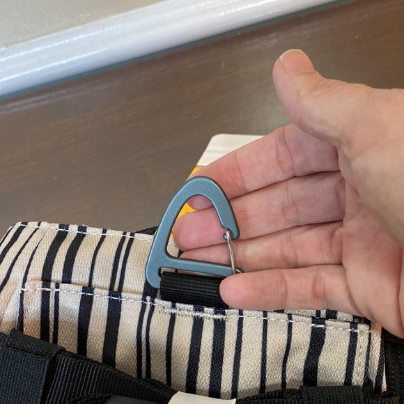 OllyDog Backcountry Day Bag, Aspen Grove - NWT - Picture 8 of 9